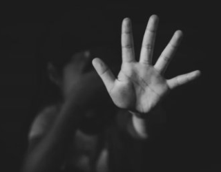 Padrasto detido por abusos contra enteada autista em Cuiab�
