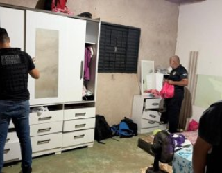 Pol�cia de MT prende suspeitos de duas fac��es rivais por assassinatos e drogas