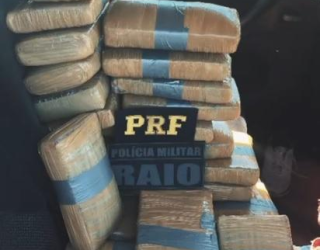 Ao integrada da PM e PRF apreende 30 quilos de entorpecentes em Pedra Preta
