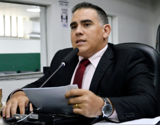 Justi�a procura ex-vereador acusado de matar agente socioeducativo em Cuiab�