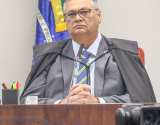 Justi�a manda afastar presidente do TCE do Maranh�o