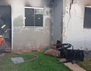 Ex � suspeito de incendiar casa na madrugada em Campo Grande; v�tima sem ferimentos