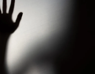 Homem mant�m esposa presa em casa por 2 anos; filha denunciou